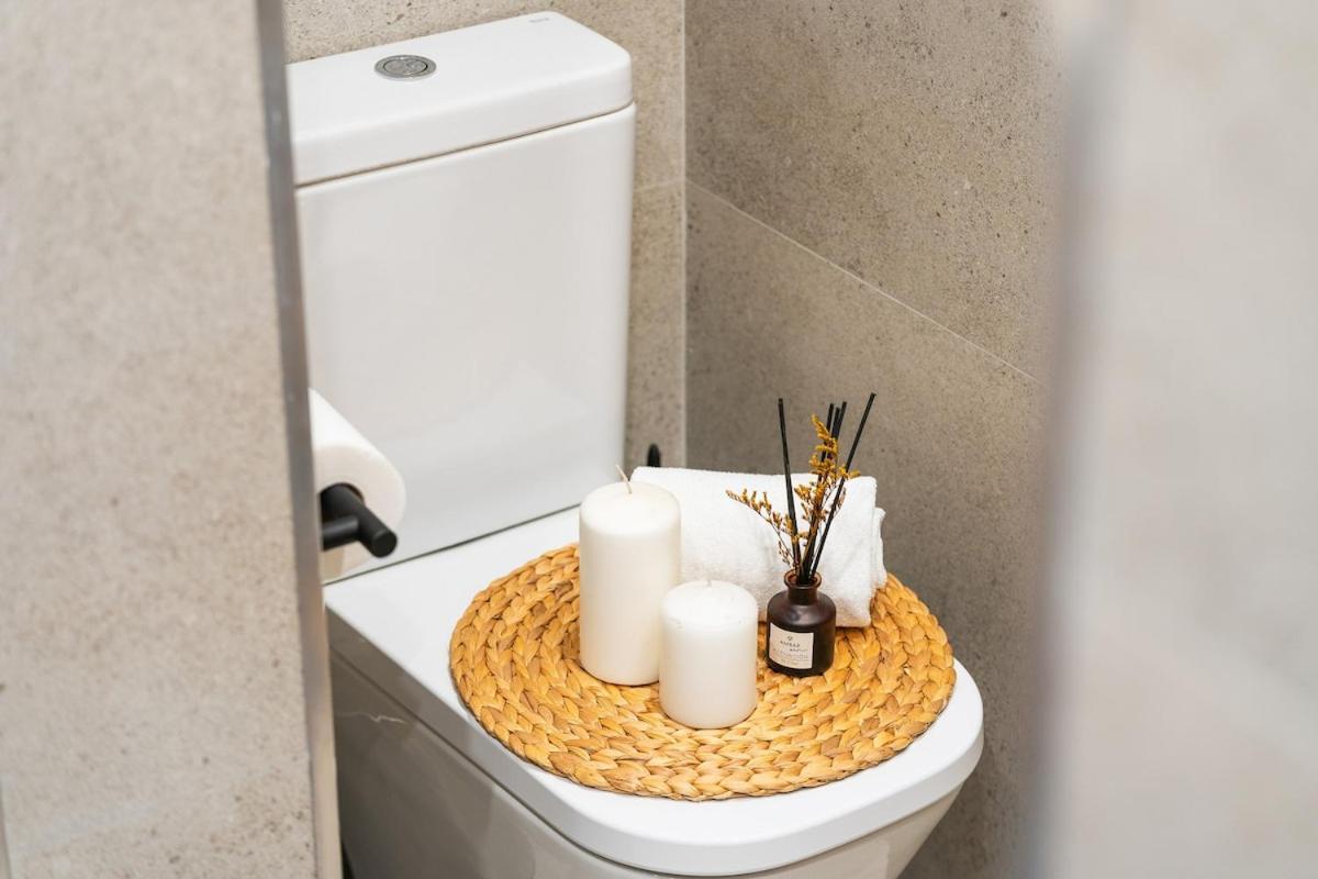 Lodging Apartments Liceu G1 Barcelona Zewnętrze zdjęcie