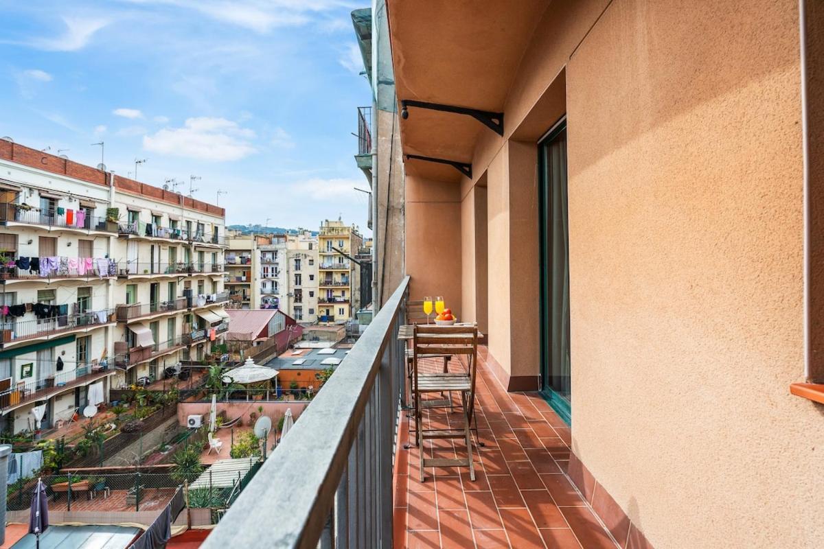 Lodging Apartments Liceu G1 Barcelona Zewnętrze zdjęcie